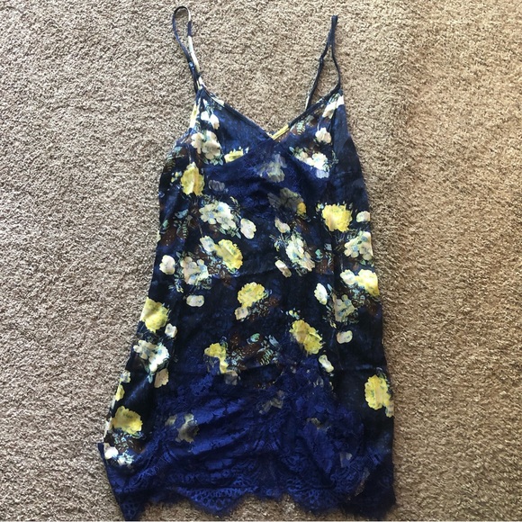 Free People Dresses & Skirts - Free People Floral lace Dress